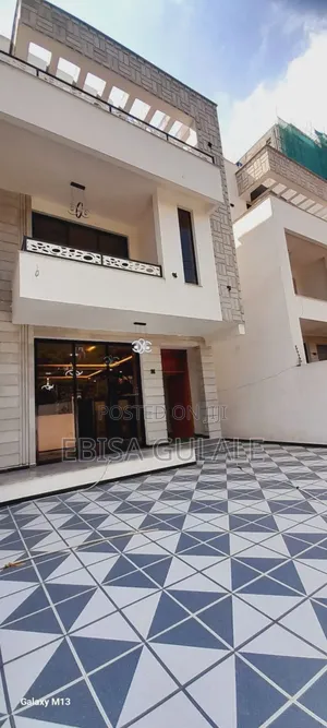 Furnished 5bdrm Farm House in Yeka for sale