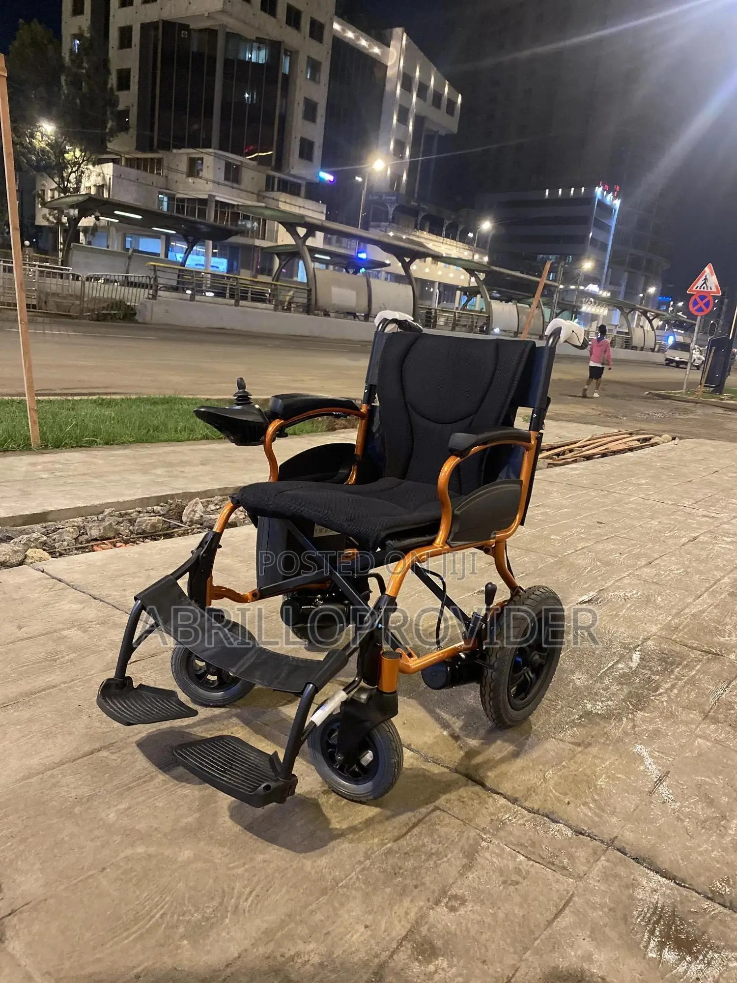 Chargeable Electric Wheelchair