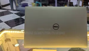 New Laptop Dell XPS 15 8GB Intel Core I5 SSD 512GB