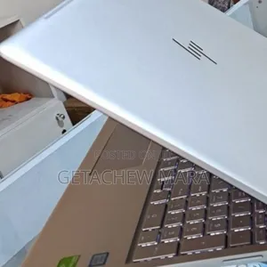 New Laptop HP Envy X360 8GB Intel Core I5 SSD 512GB