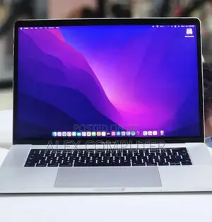 New Laptop Apple MacBook Pro 2017 16GB Intel Core I7 SSD 512GB