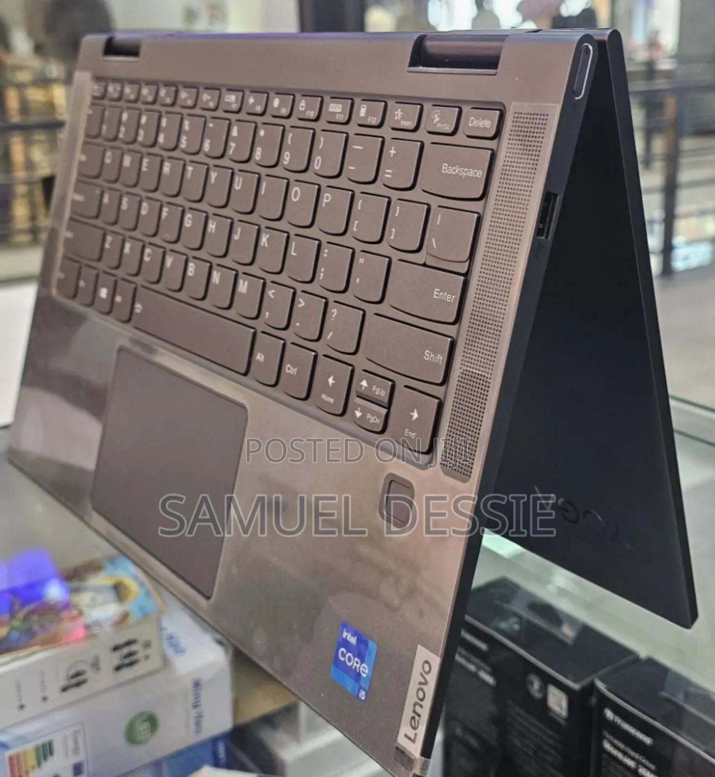 New Laptop Lenovo Yoga 7i 8GB Intel Core I5 SSD 512GB