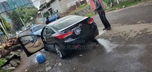 Hyundai Elantra 2013 Black