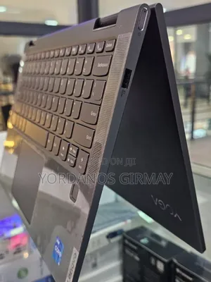 New Laptop Lenovo Yoga 7i 8GB Intel Core I5 SSD 512GB