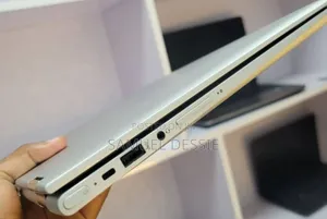 New Laptop HP Envy X360 8GB Intel Core I5 HDD 1T
