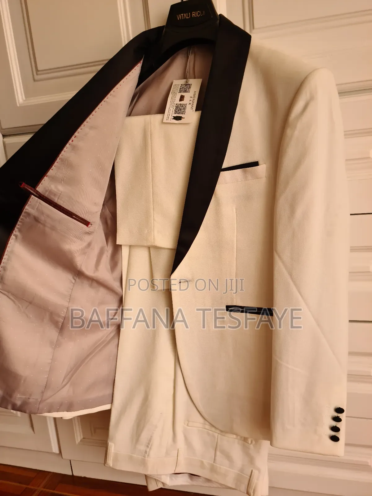 Elegant White Vitali Ricci Tuxedo With Black Lapel