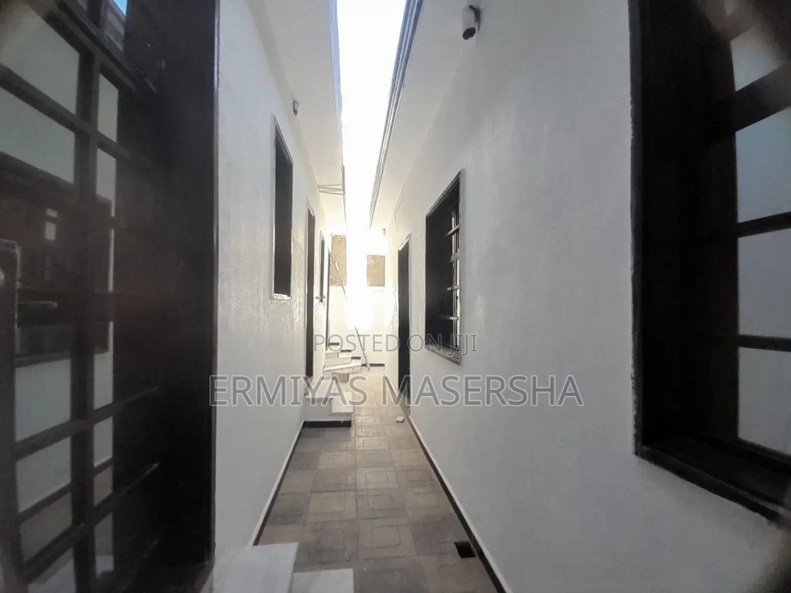 Furnished 5bdrm Villa in Akaky Kaliti for sale