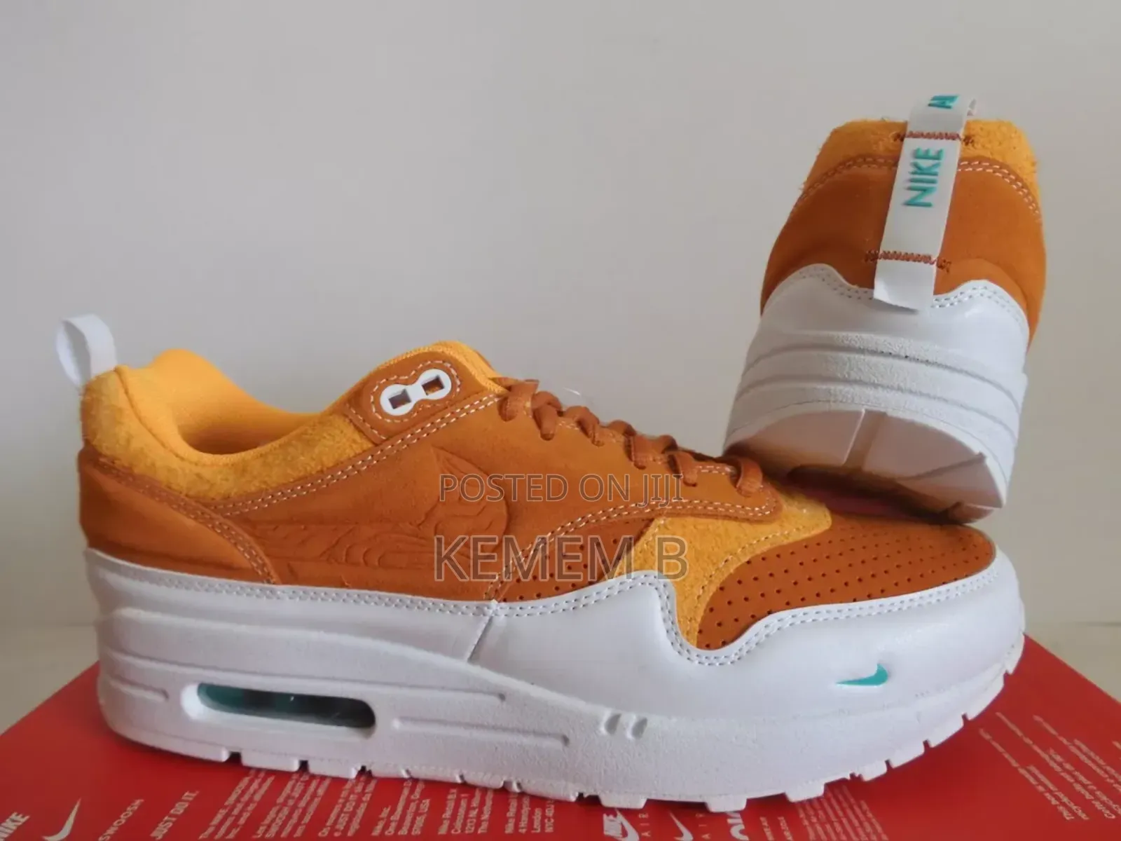 Nike Sneaker