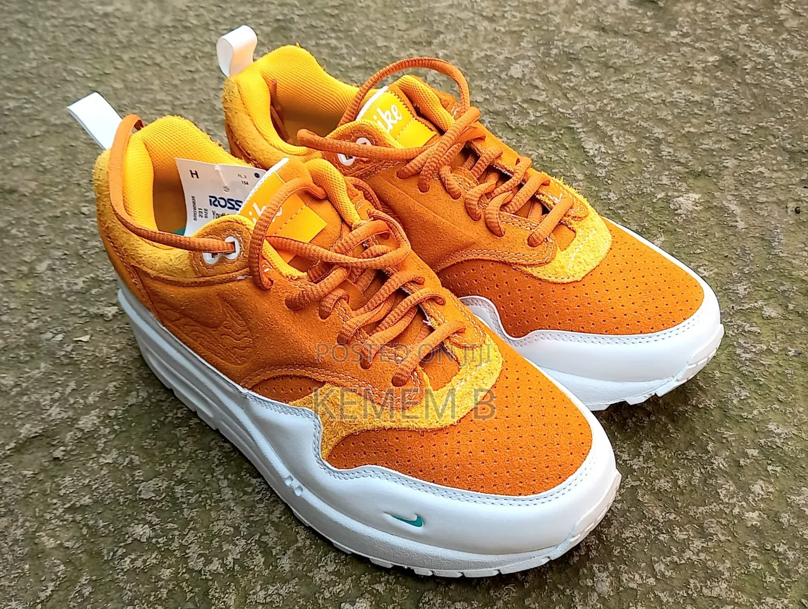 Nike Sneaker