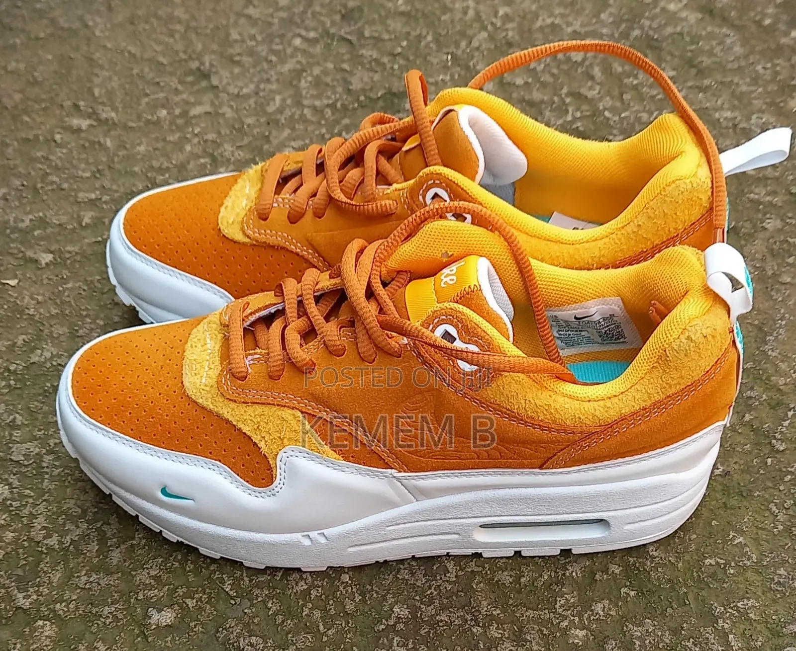 Nike Sneaker