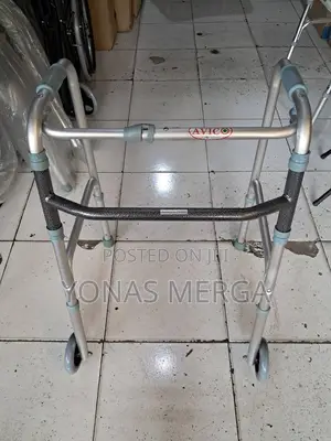 Aluminium Folding Walking Frameظፐwalker Is Self-Standing