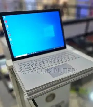 New Laptop Microsoft Surface Book 3 16GB Intel Core I7 SSD 256GB