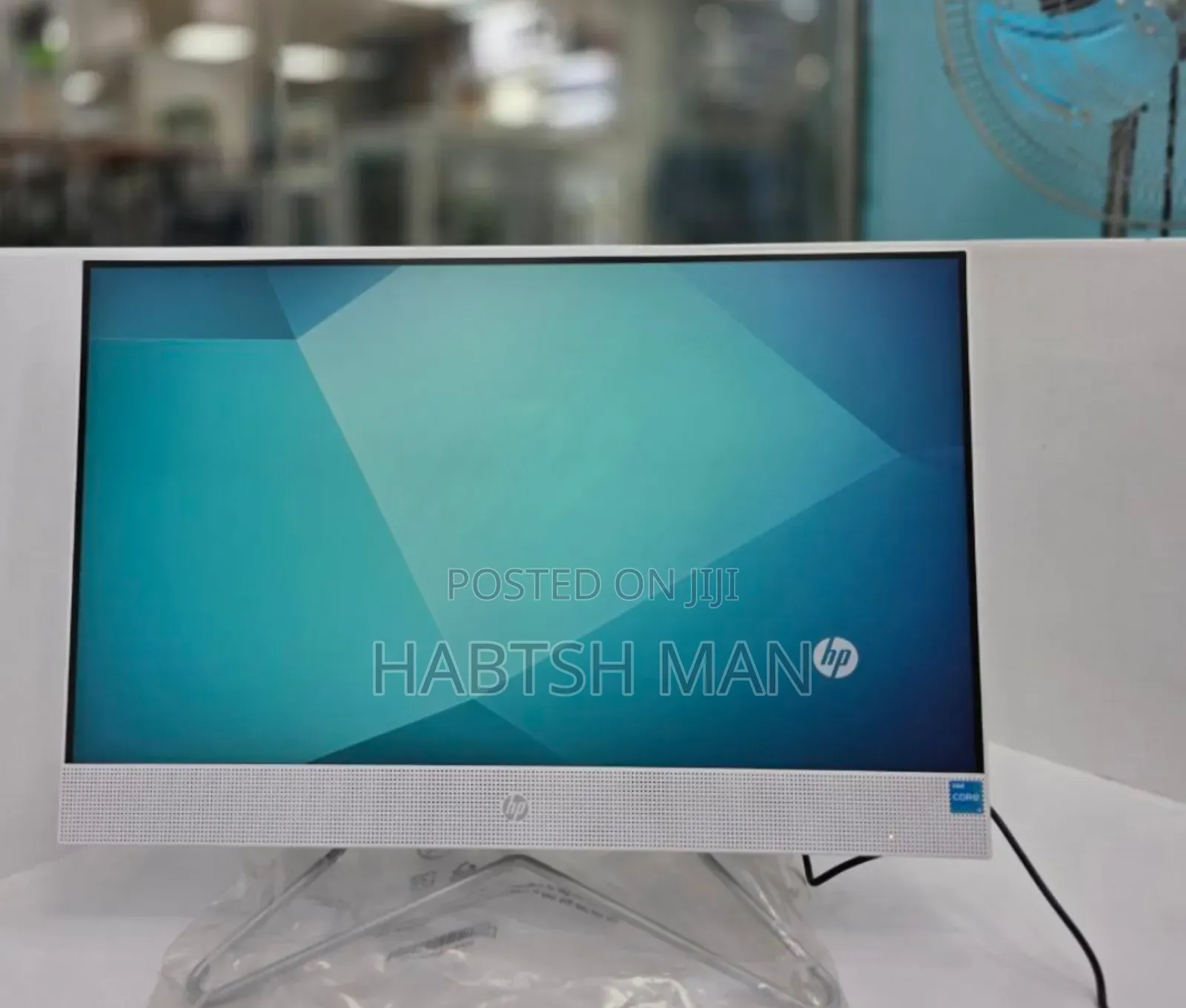 New Desktop Computer HP 200 G4 22 All-in-One 8GB Intel Core I3 HDD 1T