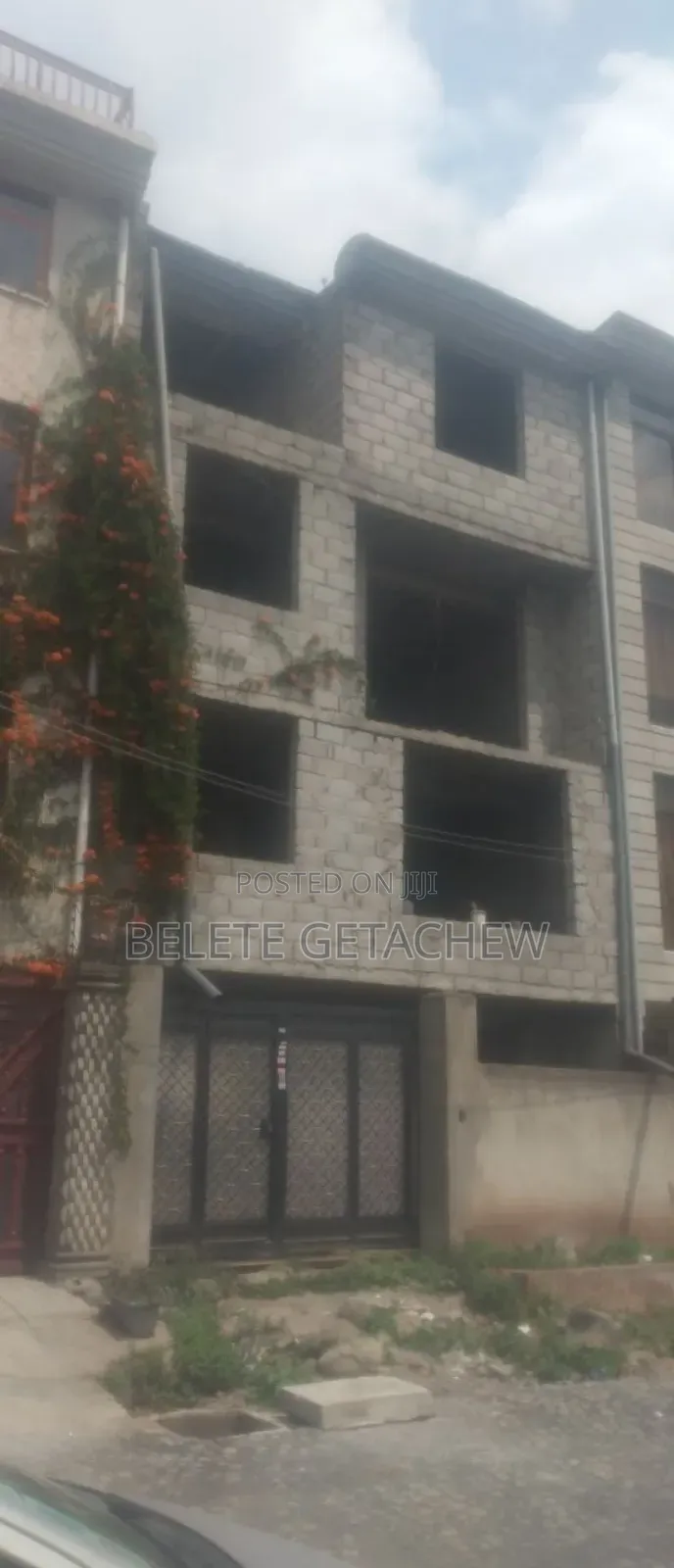 5bdrm House in Semit 72. G+3 House, Bole for sale