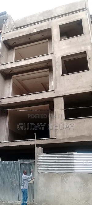 10bdrm Block of Flats in Akaky Kaliti for Sale