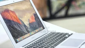 New Laptop Apple MacBook Air 4GB Intel Core I5 SSD 128GB