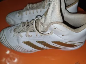 Adidas Tacketa