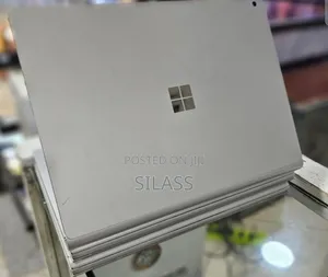 New Laptop Microsoft Surface Book 3 16GB Intel Core i7 SSD 256GB