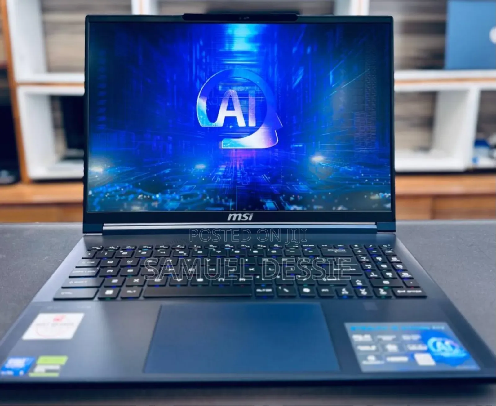 New Laptop MSI Stealth 16 AI Studio 32GB Intel Core Ultra 9 SSD 1T