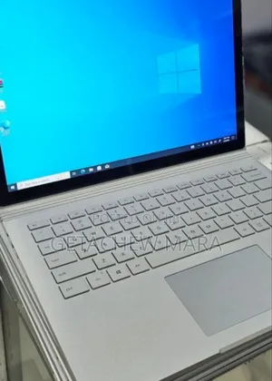 New Laptop Apple MacBook Pro M1 16GB Intel Core I7 SSD 256GB