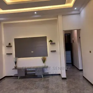 5bdrm Villa in አአ, Bole for sale