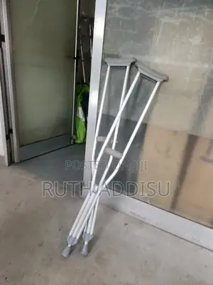 Crutches這是crutches內地crutches惸半crutches四月crutches在家crutches