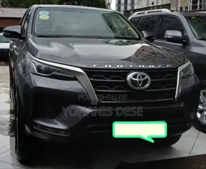 Toyota Fortuner 2022 Blue