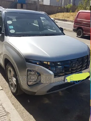 Hyundai Creta 2023 Silver