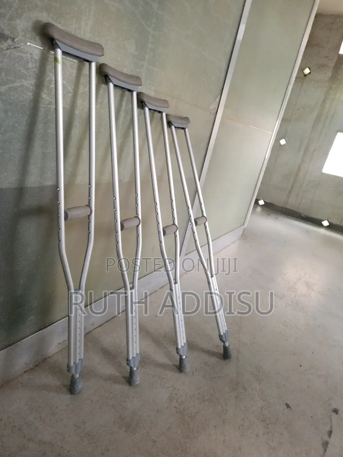 Crutches上海crutches在內crutches記者crutches倫敦crutches器材crutches