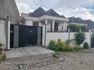 3bdrm Villa in Yerer Urael, Luxury, Bole for sale