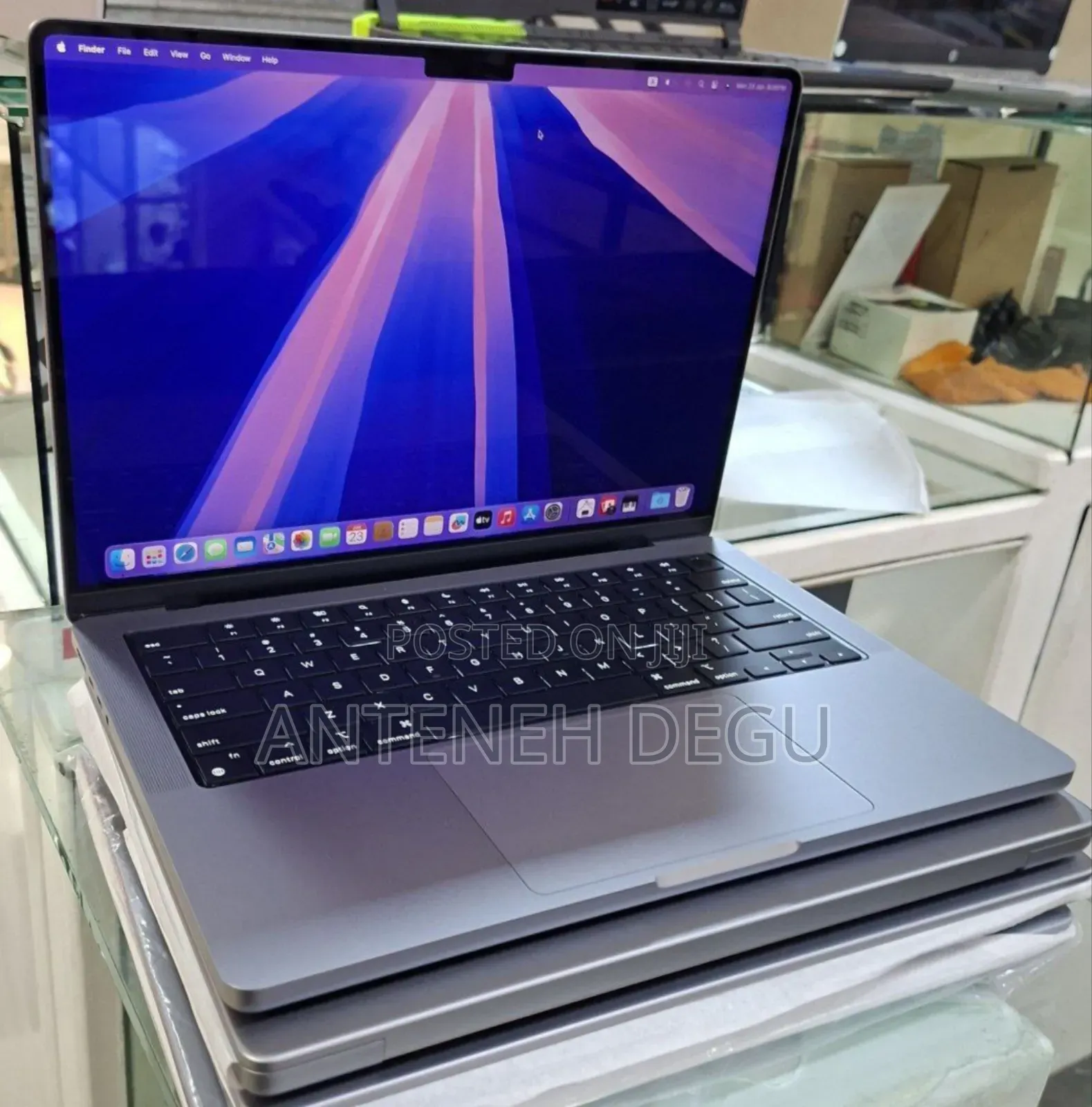 New Laptop Apple MacBook Pro 16GB Apple M1 Pro SSD 1T