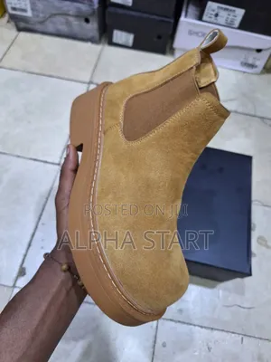  Velvet Casual Boots Sneakers 
 Stock Product