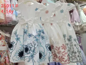 Graduation Dress
Size: 6-7 Years