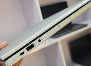 New Laptop HP Envy X360 8GB Intel Core I5 HDD 1T