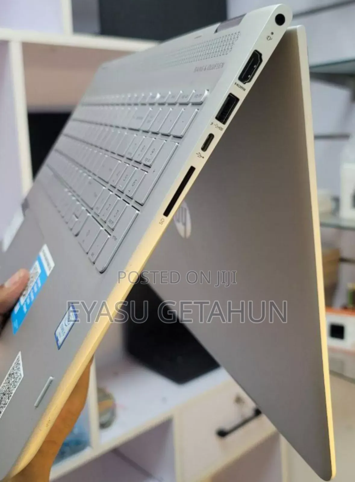 New Laptop HP Envy X360 8GB Intel Core I5 HDD 1T