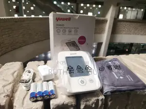 Digital Blood Pressuer Monitor說話blood Pressure Monitor Nee