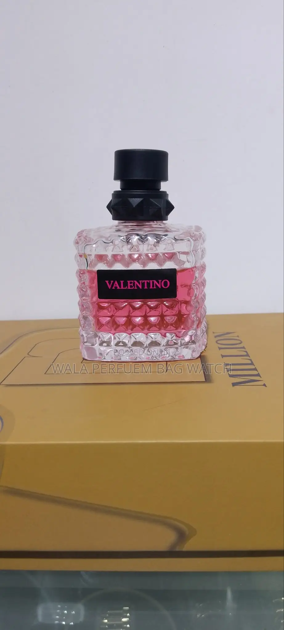 Perfum ( Valentino)