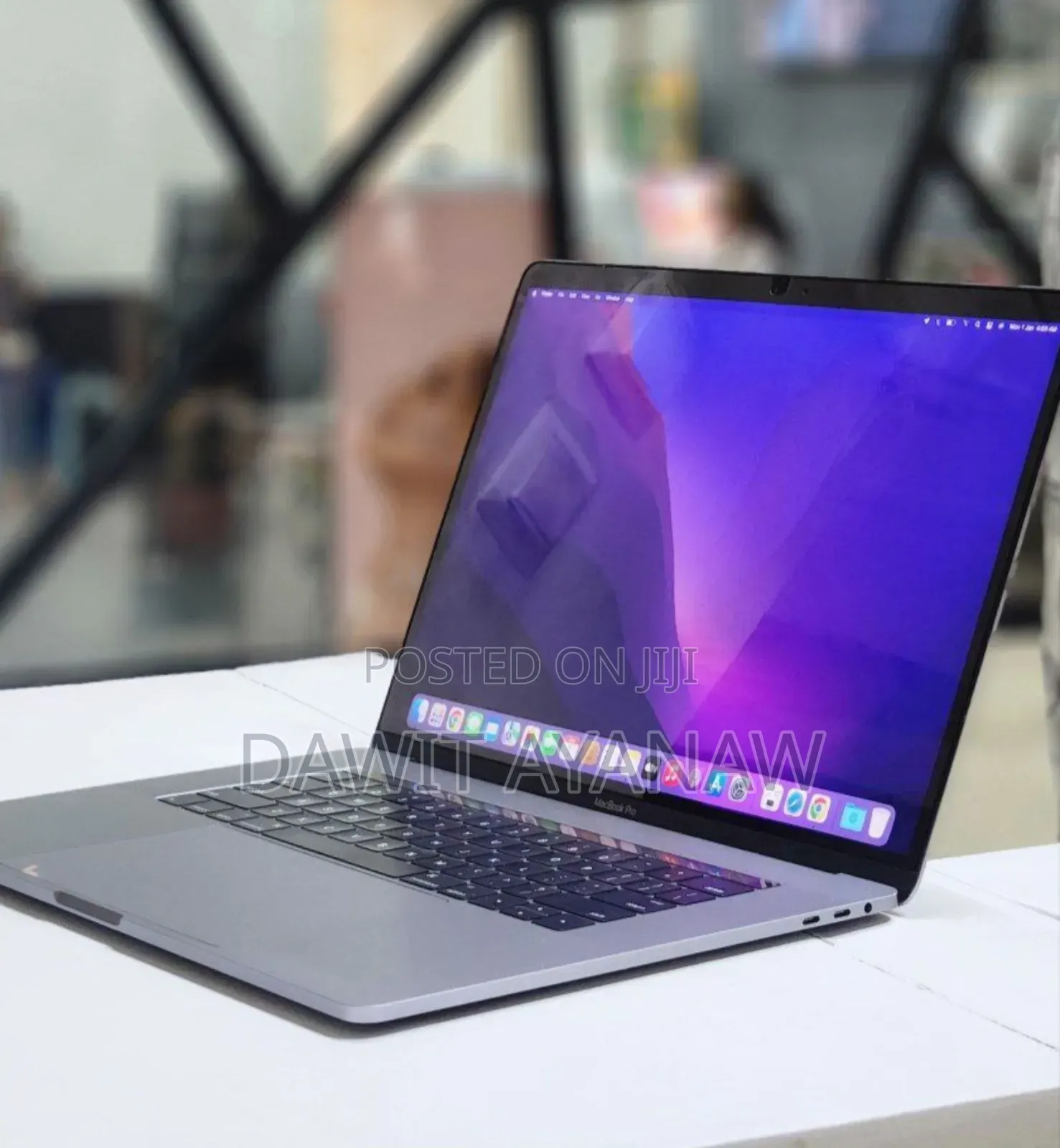 New Laptop Apple MacBook Pro 2016 16GB Intel Core I7 SSD 256GB