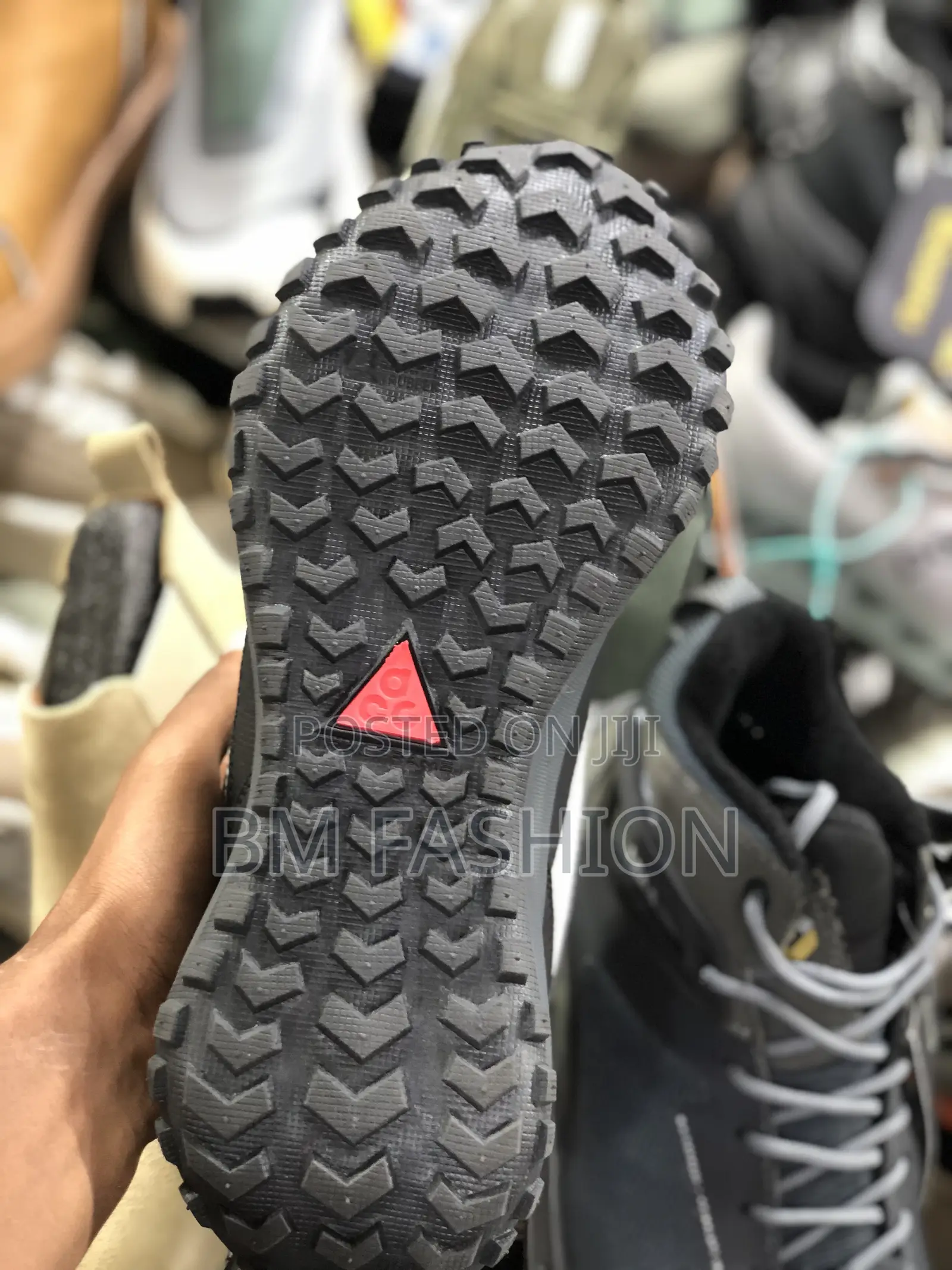 Gortex X Nike Gray Hiking