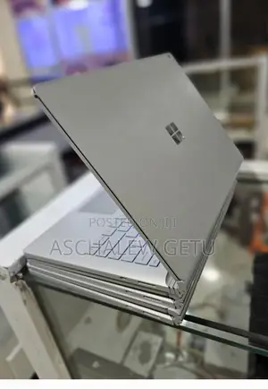 New Laptop Microsoft Surface 16GB Intel Core I7 SSD 256GB