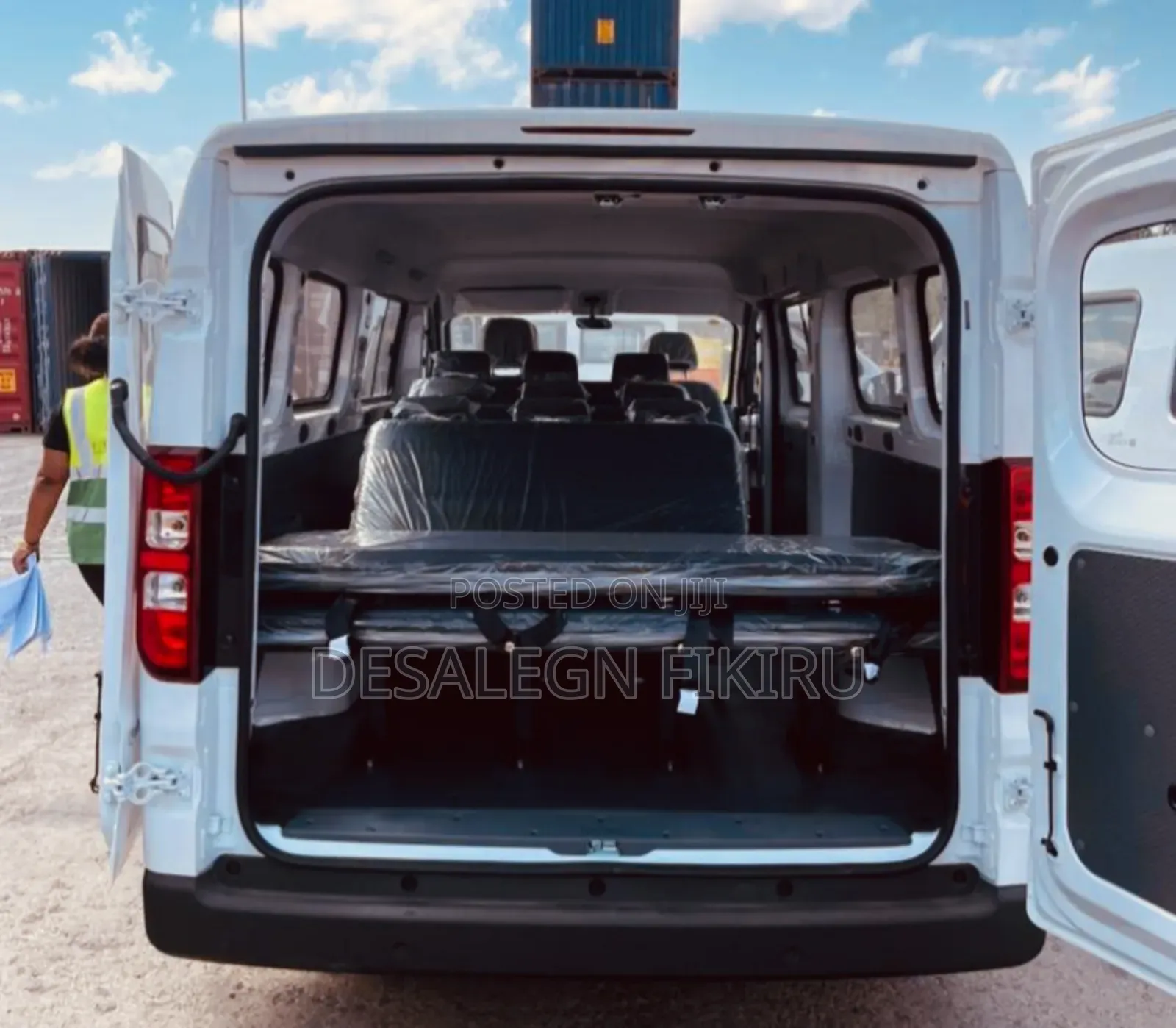 New Wuling EV80 2025 White