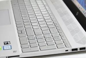 New Laptop HP Pavilion 15 8GB Intel Core I5 SSD 128GB