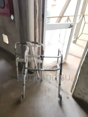 Walker Foldable法院medical Walker上班walker兇手walker出生walker New