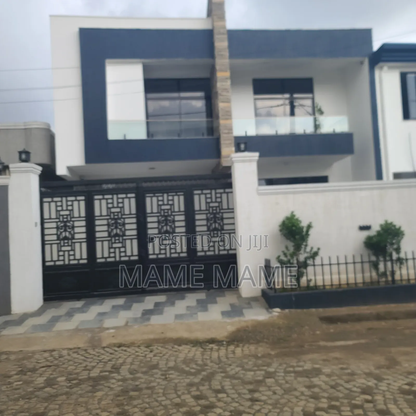5bdrm House in Addis Abeba, Yeka for sale