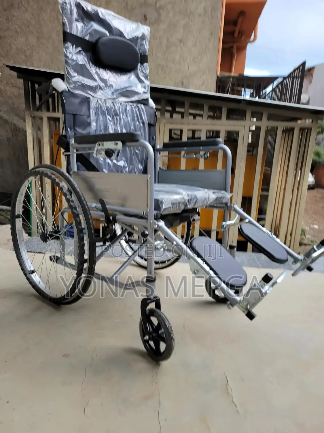 Toilet Wheelchair卄كit Is Constructed From Rust-Proof頂wilcher