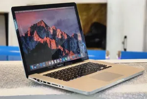 Laptop Apple MacBook Pro 2010 4GB Intel Core I7 SSD 512GB