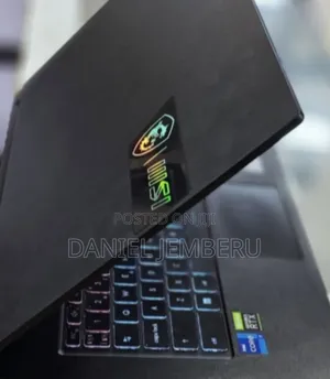 New Laptop MSI Stealth 16 AI Studio 16GB Intel Core I7 SSD 1T