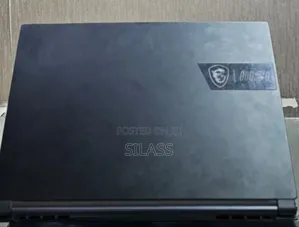 New Laptop MSI Stealth 16 AI Studio 16GB Intel Core I7 SSD 1T