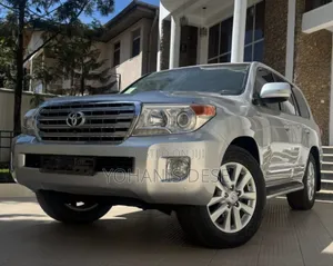 Toyota Land Cruiser 2014 Silver
