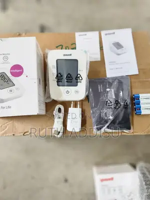 Digital Blood Pressuer Monitor前日basic Home Use Bp Monitor